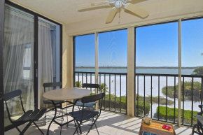 Islands End 302, 2 Bedrooms, Sleeps 6, Heated Pool, Beach Front, Elevator